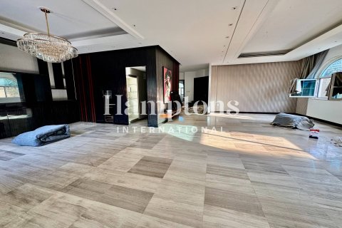 Снять в аренду виллу в Jumeirah Park Homes, Jumeirah Park, Дубай: 5 спален, 527.68904000м², № 63456 - фото 5