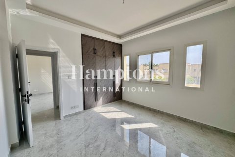 Townhouse in Springs 2, The Springs, Dubai 3 bedrooms, 314.84826700 sq.m. № 63455 - photo 4
