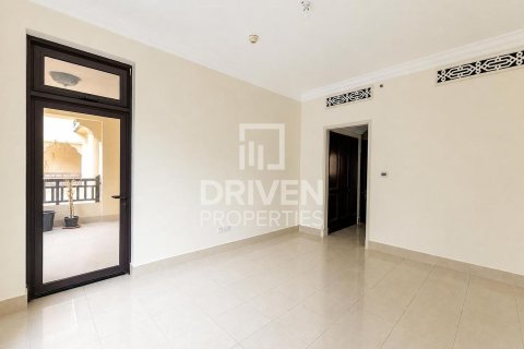 Apartment in Downtown Dubai (Downtown Burj Dubai), Dubai 2 bedrooms, 132.02 sq.m. № 135455 - photo 5
