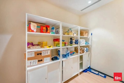 Купить офис в DIFC, Дубай: 125.8м², № 92106 - фото 11