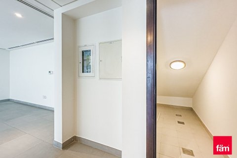 Купить таунхаус в Дубае: 3 спальни, 190м², № 92110 - фото 27