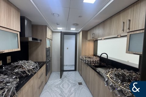 Снять в аренду квартиру в Даунтаун Дубай (Даунтаун Бурдж Дубай), Дубай: 2 спальни, 115м², № 88966 - фото 4