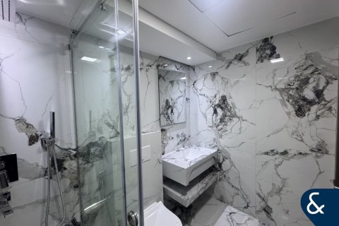 Снять в аренду квартиру в Даунтаун Дубай (Даунтаун Бурдж Дубай), Дубай: 2 спальни, 115м², № 88966 - фото 12
