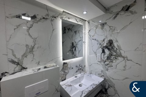 Снять в аренду квартиру в Даунтаун Дубай (Даунтаун Бурдж Дубай), Дубай: 2 спальни, 115м², № 88966 - фото 14