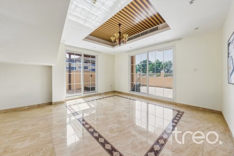 فيلا في فيلات, دبي 4 غرف نوم, 355.82 م² رقم 124695 - صورة 3