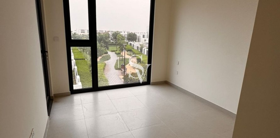 Таунхаус в EMAAR South, Dubai South (Dubai World Central), Дубай, 3 спальни, 138м², № 102112