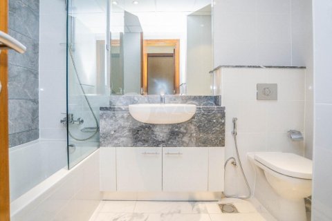 Снять в аренду квартиру в Al Habtoor City, Бизнес-Бэй, Дубай: 3 спальни, 184.3м², № 38365 - фото 18