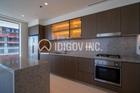 Apartment in EMAAR Beachfront, Dubai Harbour, Dubai 2 bedrooms, 146 sq.m. № 38362 - photo 7