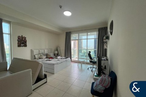 Apartment in Jumeirah Lake Towers, Dubai 2 bedrooms, 183 sq.m. № 98174 - photo 9