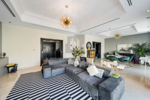 Villa in North Village, Al Furjan, Dubai 4 bedrooms, 600 sq.m. № 73362 - photo 28