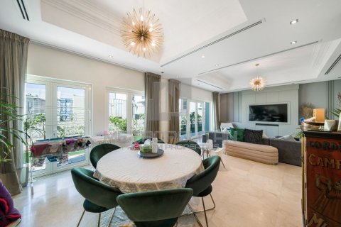 Villa in North Village, Al Furjan, Dubai 4 bedrooms, 600 sq.m. № 73362 - photo 29