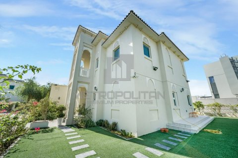 Villa in North Village, Al Furjan, Dubai 4 bedrooms, 600 sq.m. № 73362 - photo 20