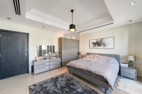 Villa in North Village, Al Furjan, Dubai 4 bedrooms, 600 sq.m. № 73362 - photo 16