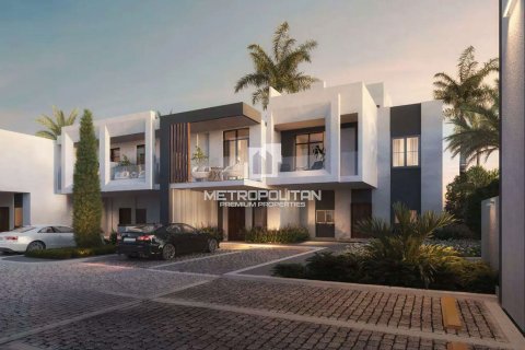 Adosado en Dubai Investment Park, Dubai, 4 dormitorios, 116 m², № 73347 - foto 11