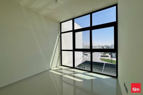 Villa à Dubai, 3 chambres, 174.7 m², № 109190 - photo 2