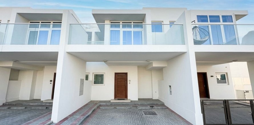 Townhouse in Dubai studio, 112.2 sq.m. № 109193