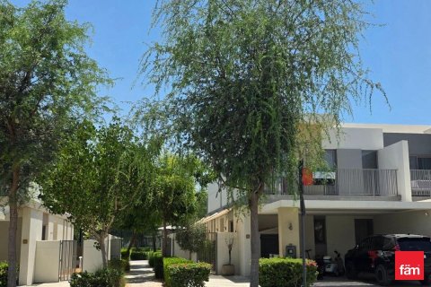 Villa en Tilal Al Ghaf, Dubai, 4 dormitorios, 207.8 m², № 111899 - foto 5
