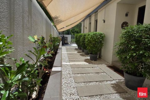 Villa en Tilal Al Ghaf, Dubai, 4 dormitorios, 207.8 m², № 111899 - foto 10