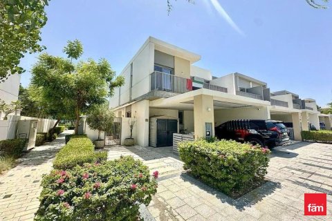 Villa en Tilal Al Ghaf, Dubai, 4 dormitorios, 207.8 m², № 111899 - foto 2