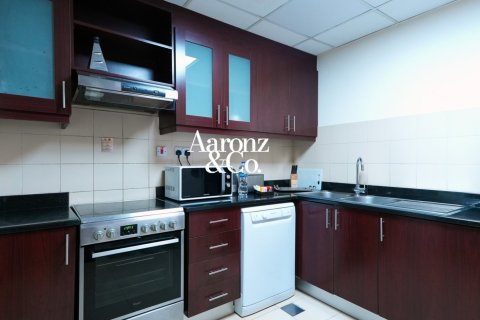 Hotel Apartment in Jumeirah Beach Residence, Dubai 3 bedrooms, 276 sq.m. № 114177 - photo 21