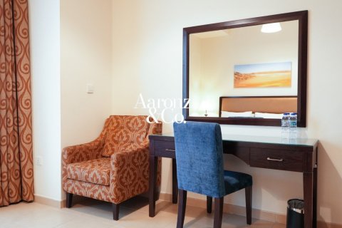 Hotel Apartment in Jumeirah Beach Residence, Dubai 3 bedrooms, 276 sq.m. № 114177 - photo 19
