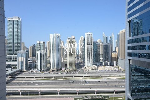 Apartment in Jumeirah Lake Towers, Dubai 1 bedroom, 92 sq.m. № 114171 - photo 12