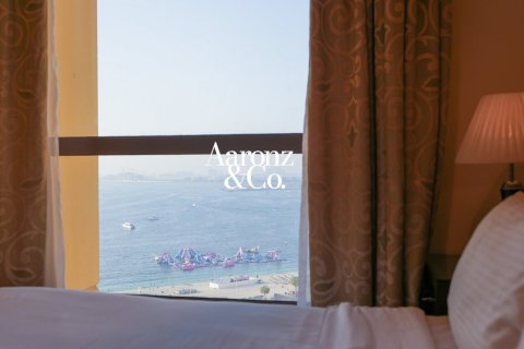 Hotel Apartment in Jumeirah Beach Residence, Dubai 2 bedrooms, 138 sq.m. № 114176 - photo 11