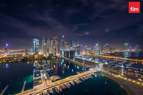 Apartment in Dubai Harbour, Dubai 4 bedrooms, 227.4 sq.m. № 124522 - photo 15