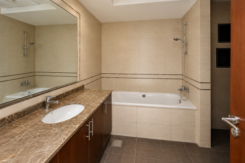 Apartment in Dubai Marina, Dubai 3 bedrooms, 330.15 sq.m. № 142128 - photo 15
