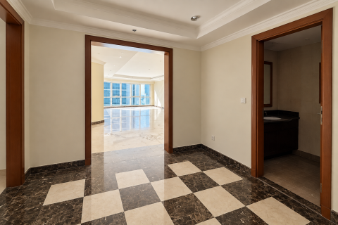 Apartment in Dubai Marina, Dubai 3 bedrooms, 330.15 sq.m. № 142128 - photo 12
