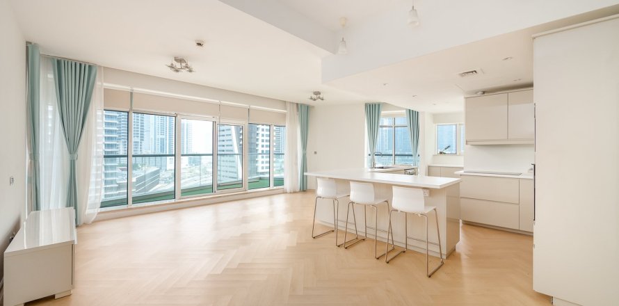 Apartment in Dubai Marina, Dubai 3 bedrooms, 214.98 sq.m. № 142140