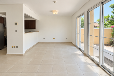 Townhouse in Jumeirah Village Triangle, Dubai 2 bedrooms, 180.05 sq.m. № 142141 - photo 3
