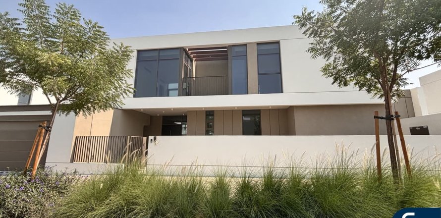 Villa en Al Furjan, Dubai, 4 dormitorios, 618 m², № 76335