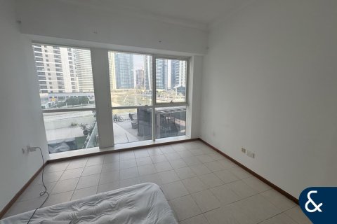 Apartment in Jumeirah Lake Towers, Dubai 2 bedrooms, 145 sq.m. № 76333 - photo 11