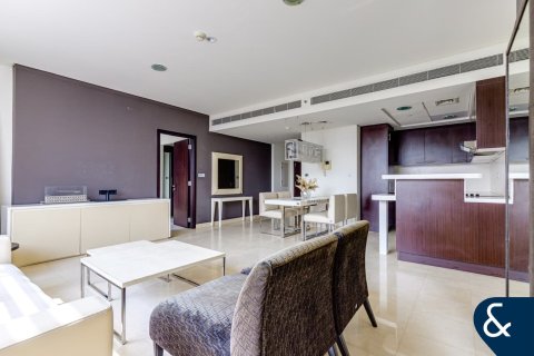 Apartment in DIFC, Dubai 1 bedroom, 79 sq.m. № 76337 - photo 1