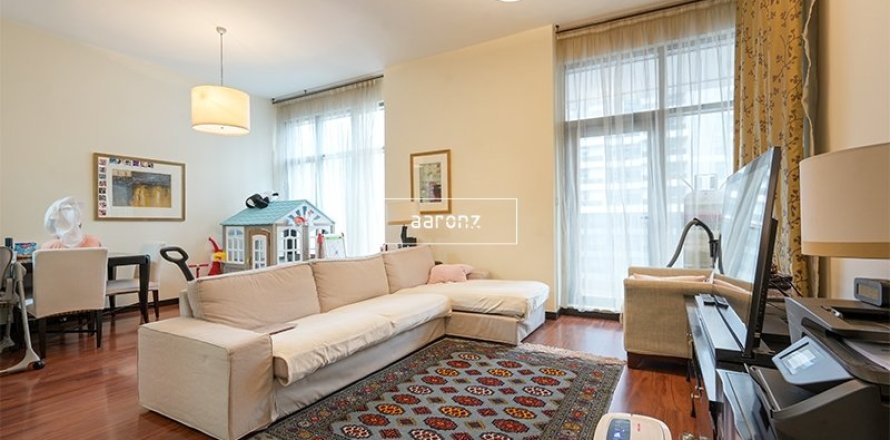 Appartement à Jumeirah Lake Towers, Dubai, 1 chambre, 100.8 m², № 11575