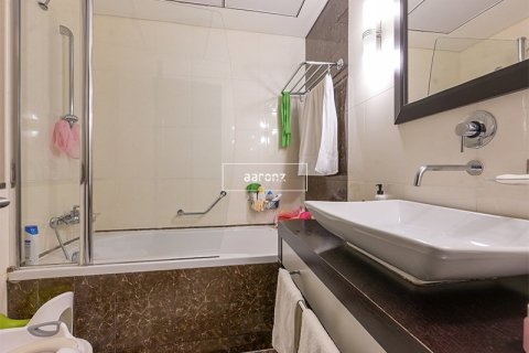 Appartement à Jumeirah Lake Towers, Dubai, 1 chambre, 100.8 m², № 11575 - photo 10