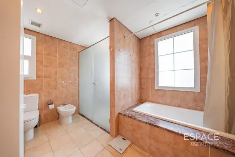 Купить склад в Jumeirah Village Triangle, Дубай: 2 спальни, 251м², № 61771 - фото 9