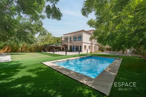 Купить склад в Jumeirah Village Triangle, Дубай: 2 спальни, 251м², № 61771 - фото 1