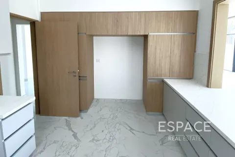 Villa en Murooj Al Furjan, Al Furjan, Dubai, 4 dormitorios, 331 m², № 61947 - foto 6