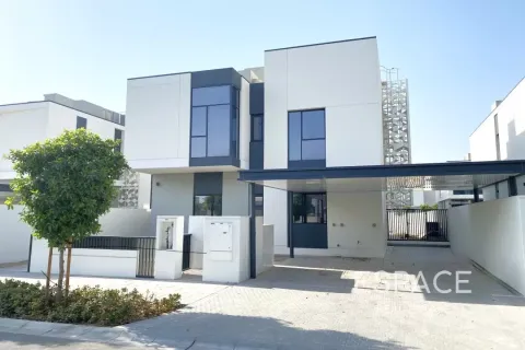 Villa en Murooj Al Furjan, Al Furjan, Dubai, 4 dormitorios, 331 m², № 61947 - foto 1