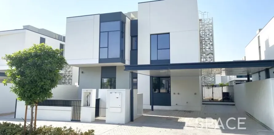 Villa en Murooj Al Furjan, Al Furjan, Dubai, 4 dormitorios, 331 m², № 61947