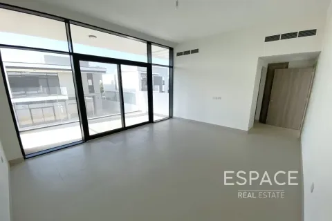 Villa en Murooj Al Furjan, Al Furjan, Dubai, 4 dormitorios, 331 m², № 61947 - foto 10