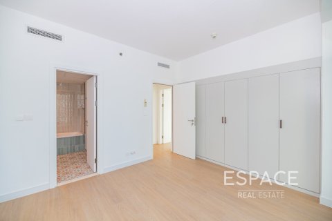 Купить квартиру в Дубай Марине, Дубай: 2 спальни, 126м², № 61767 - фото 9