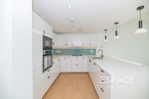 Купить квартиру в Дубай Марине, Дубай: 2 спальни, 126м², № 61767 - фото 4