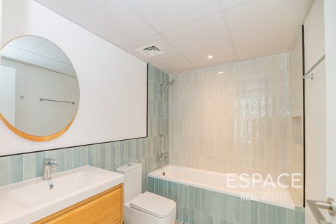 Купить квартиру в Дубай Марине, Дубай: 2 спальни, 126м², № 61767 - фото 7