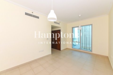 Снять в аренду квартиру в The Address Dubai Marina, Дубай Марина, Дубай: 2 спальни, 125.41905000м², № 102435 - фото 2
