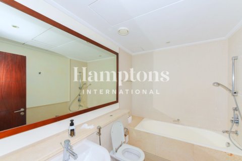 Снять в аренду квартиру в The Address Dubai Marina, Дубай Марина, Дубай: 2 спальни, 125.41905000м², № 102435 - фото 13