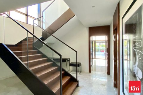 Villa à Dubai, 5 chambres, 420.5 m², № 49345 - photo 9