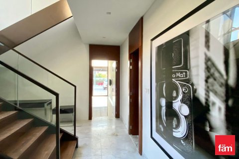 Villa à Dubai, 5 chambres, 420.5 m², № 49345 - photo 8